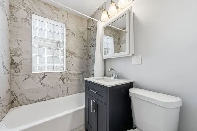 $325,000 | 805 Norfolk Avenue, Westchester, IL 60154