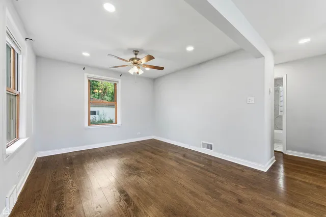 $325,000 | 805 Norfolk Avenue, Westchester, IL 60154