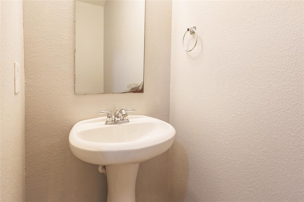 1124 Sophia Street Allen, TX 75013 - Photo 13 of 27