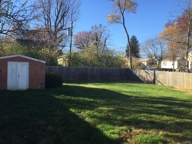 9527 MacKenzie Road St. Louis, MO 63123 - Photo 18 of 19