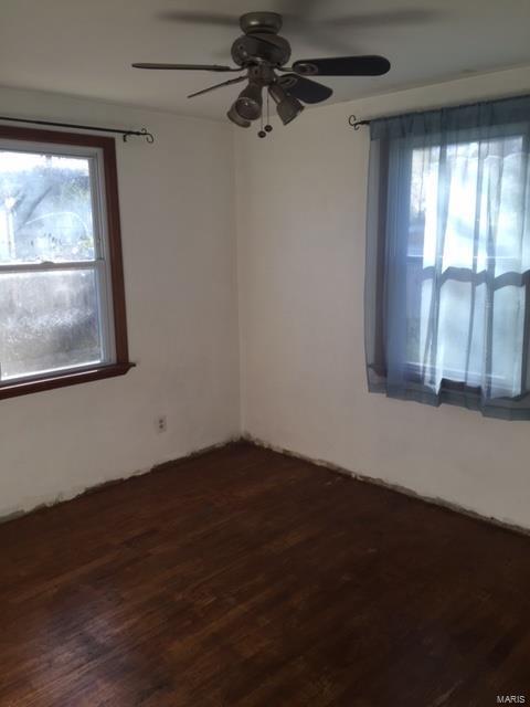 9527 MacKenzie Road St. Louis, MO 63123 - Photo 9 of 19