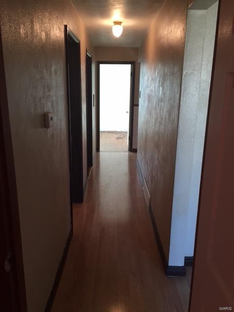 9527 MacKenzie Road St. Louis, MO 63123 - Photo 10 of 19
