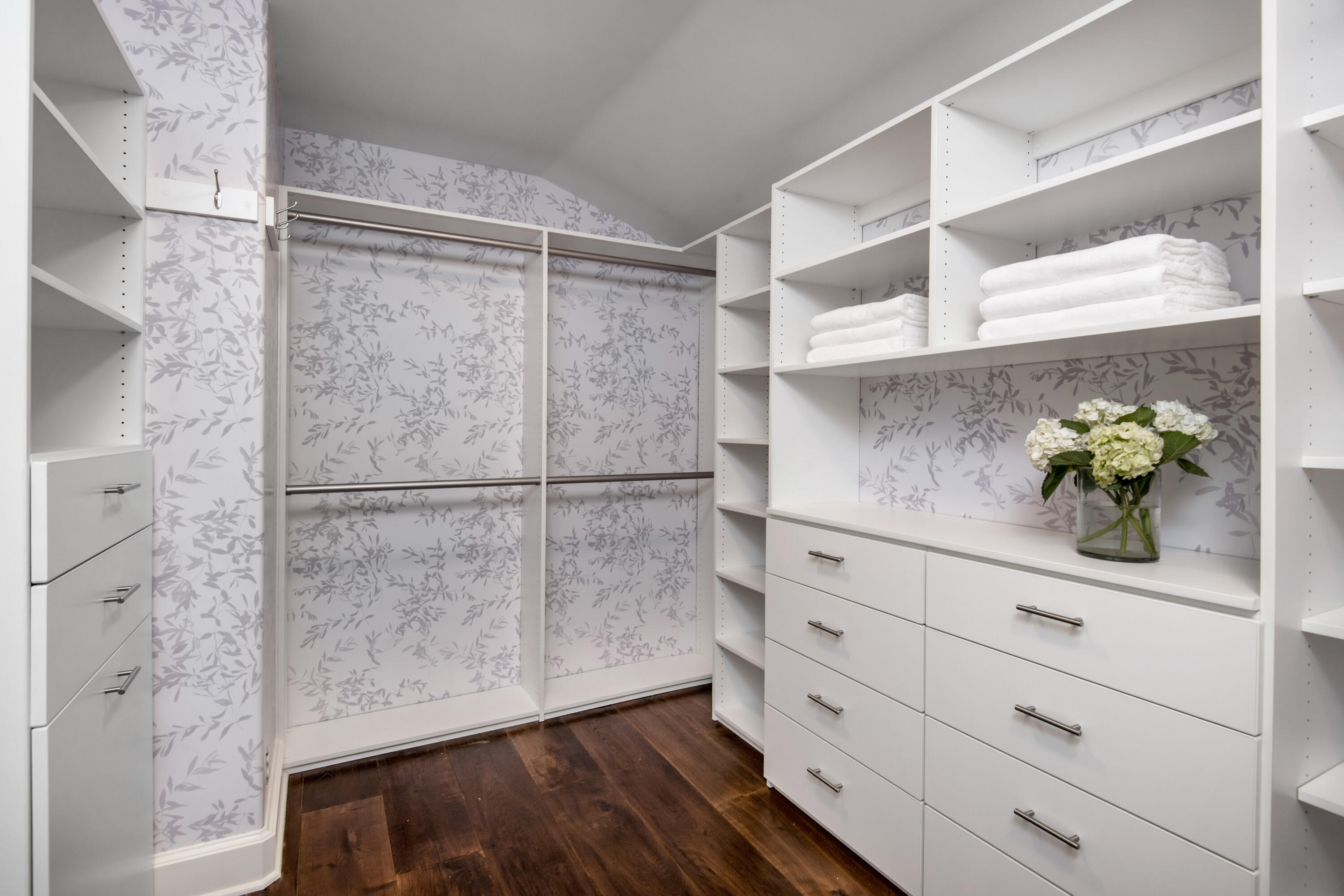 325 San Ysidro Road Montecito, CA 93108 - Photo 17 of 34 Primary Closet