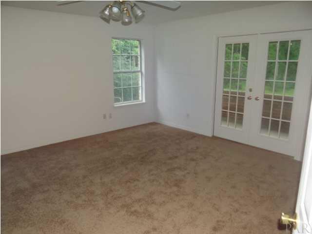 3611 Stefani Road Cantonment, FL 32533 - Photo 5 of 25 Gallery Image 5