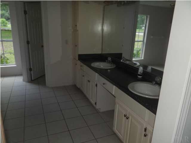 3611 Stefani Road Cantonment, FL 32533 - Photo 6 of 25 Gallery Image 6