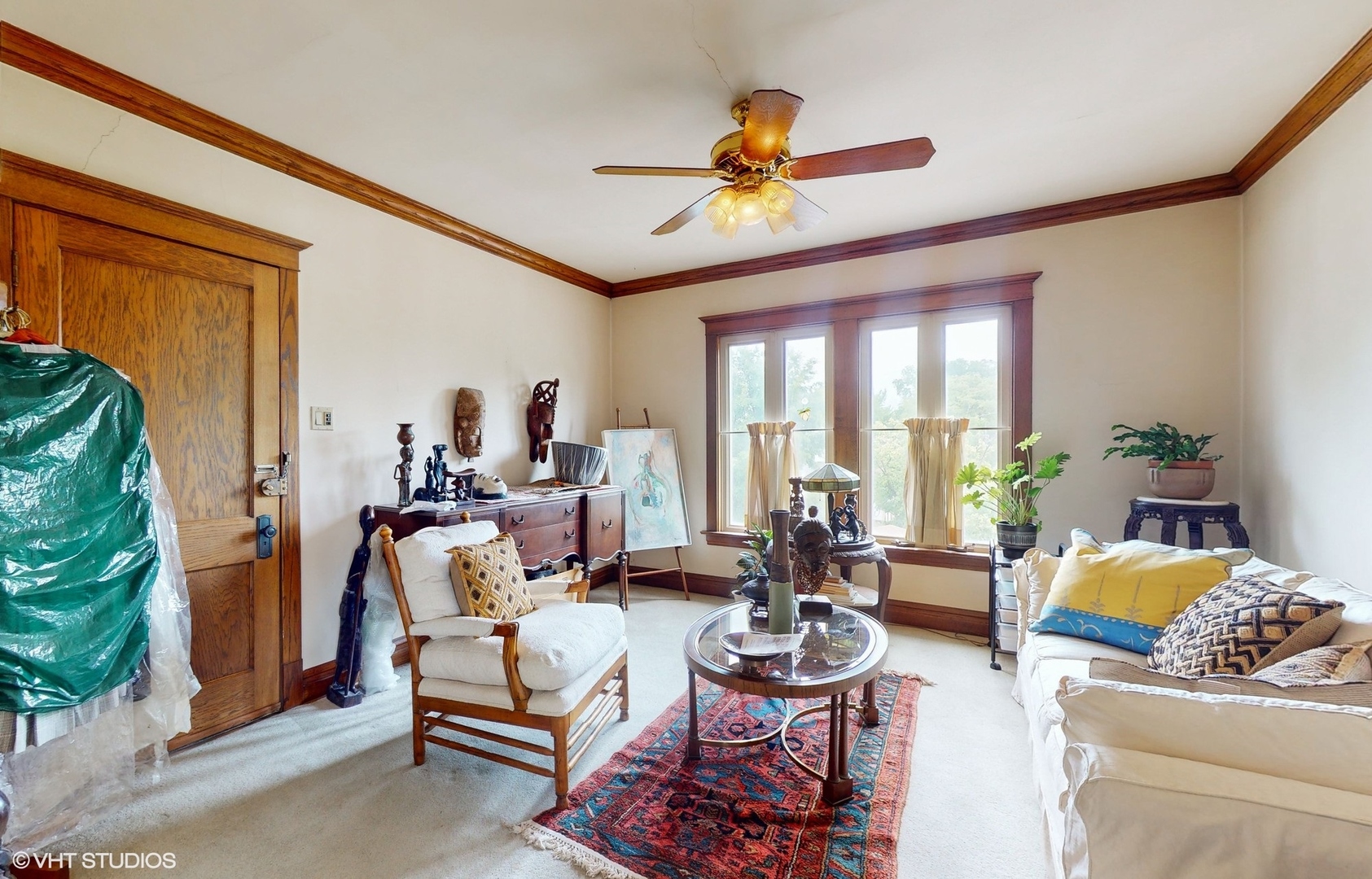 1035 South Ridgeland Avenue Oak Park, IL 60304 - Photo 20 of 43 a living room with furniture and a large window