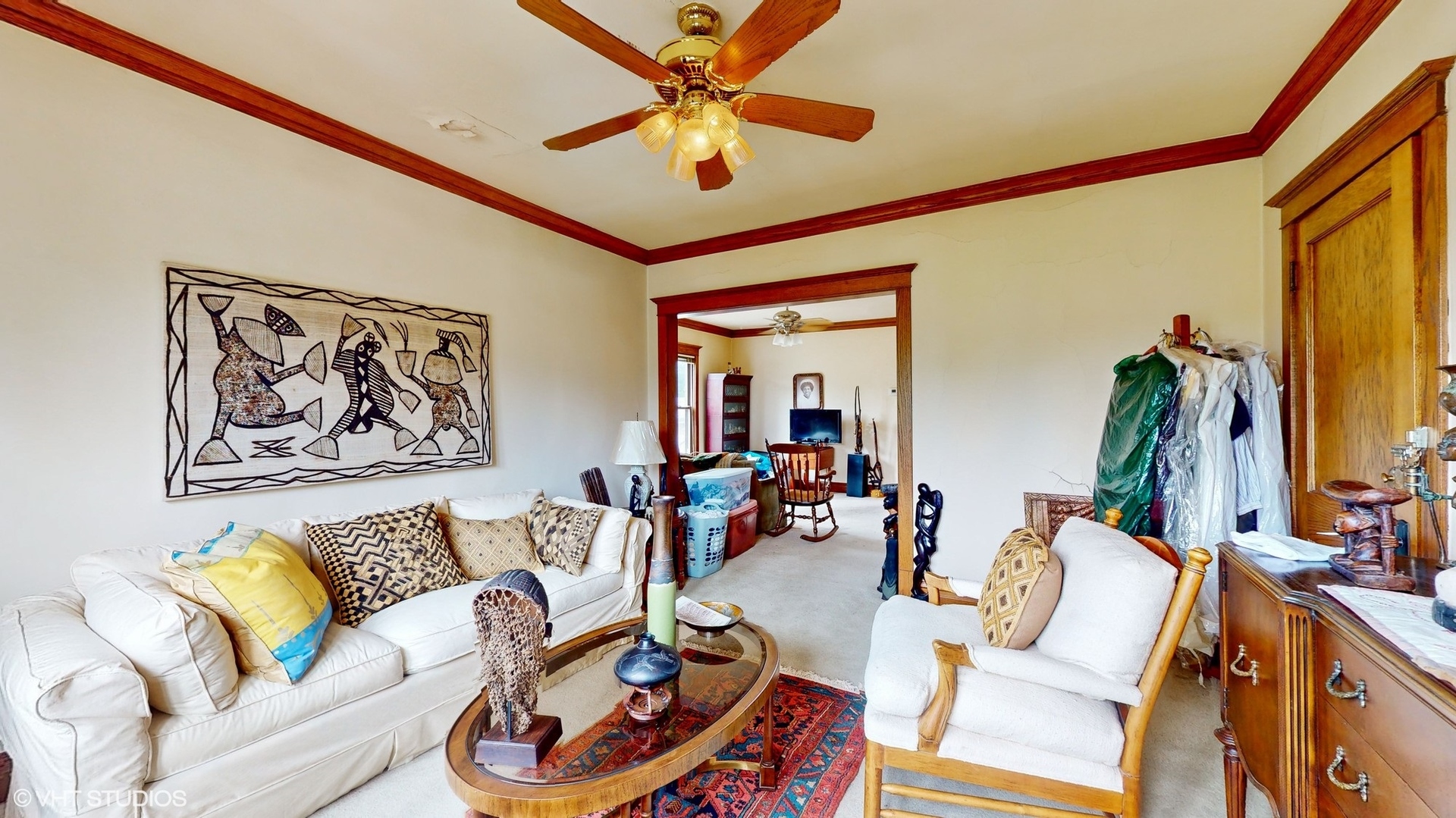1035 South Ridgeland Avenue Oak Park, IL 60304 - Photo 21 of 43 a living room with furniture and a large window