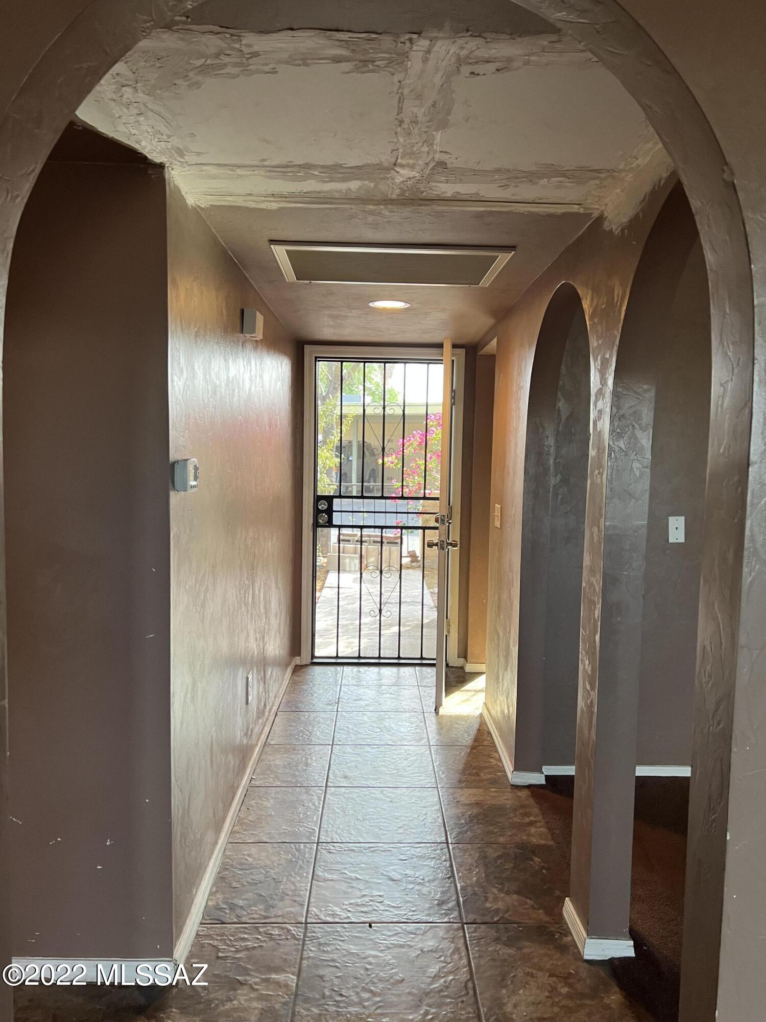 3550 South Mission Road, Unit F Tucson, AZ 85713 - Photo 7 of 36
