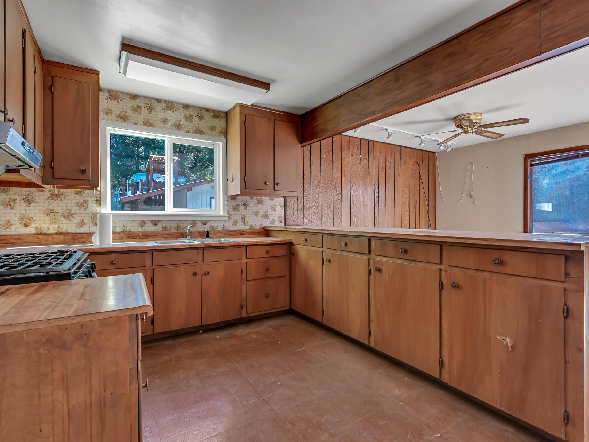 271 Millview Drive Trinity Center, CA 96091 - Photo 16 of 54 271MillviewDrive-27