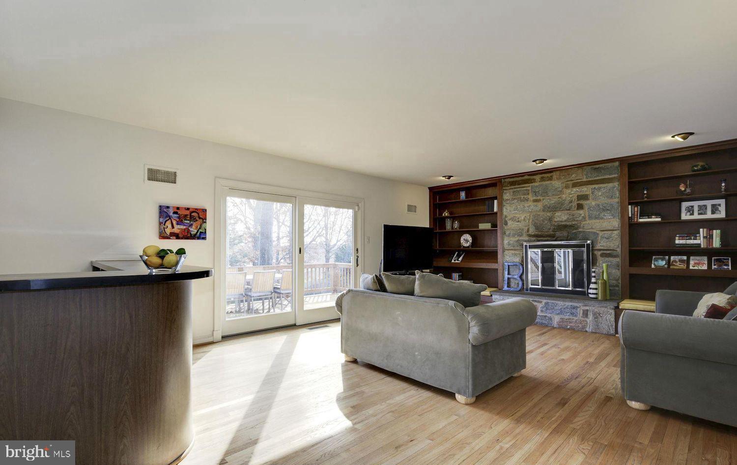 6308 Lenox Road Bethesda, MD 20817 - Photo 11 of 27