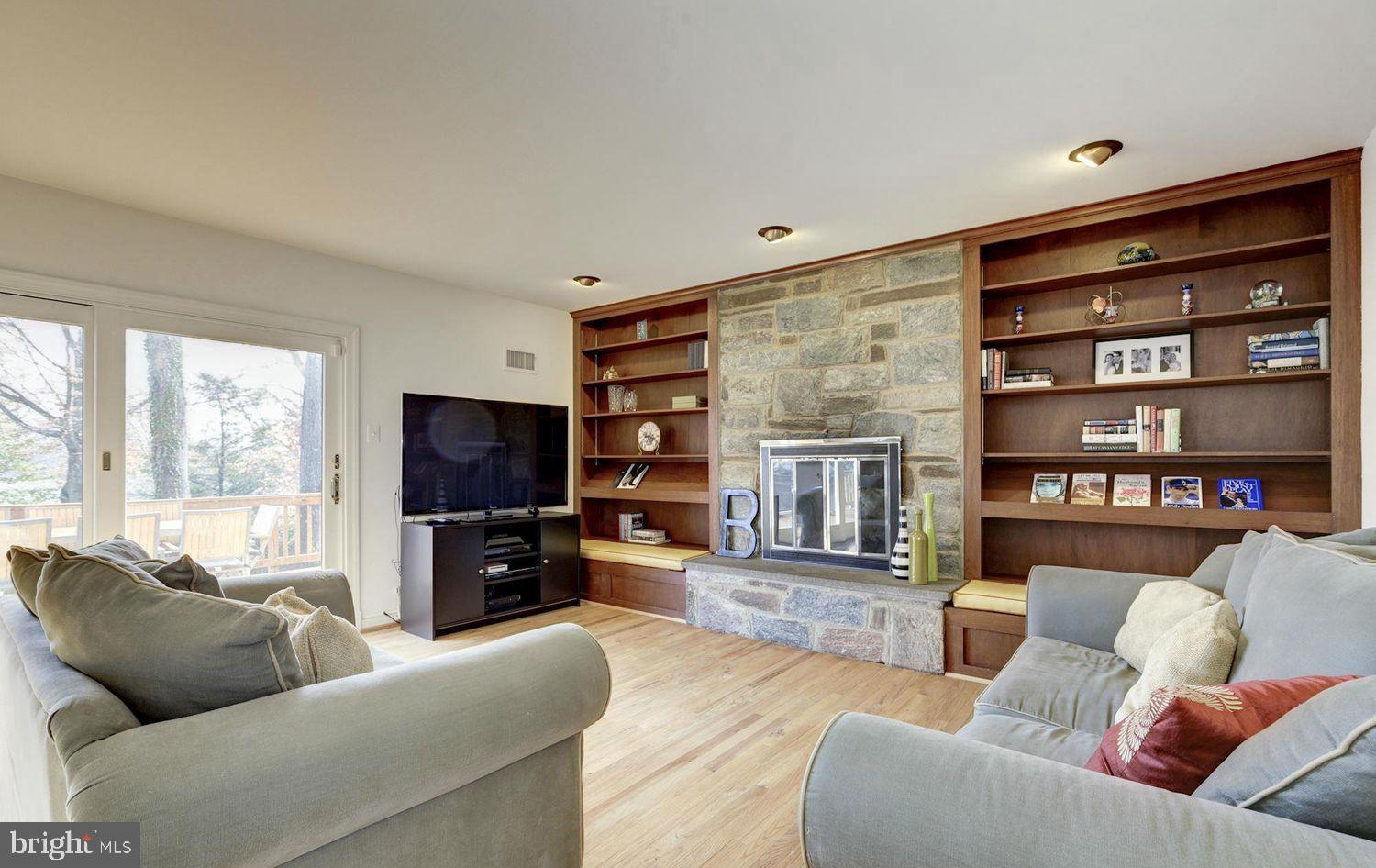 6308 Lenox Road Bethesda, MD 20817 - Photo 12 of 27