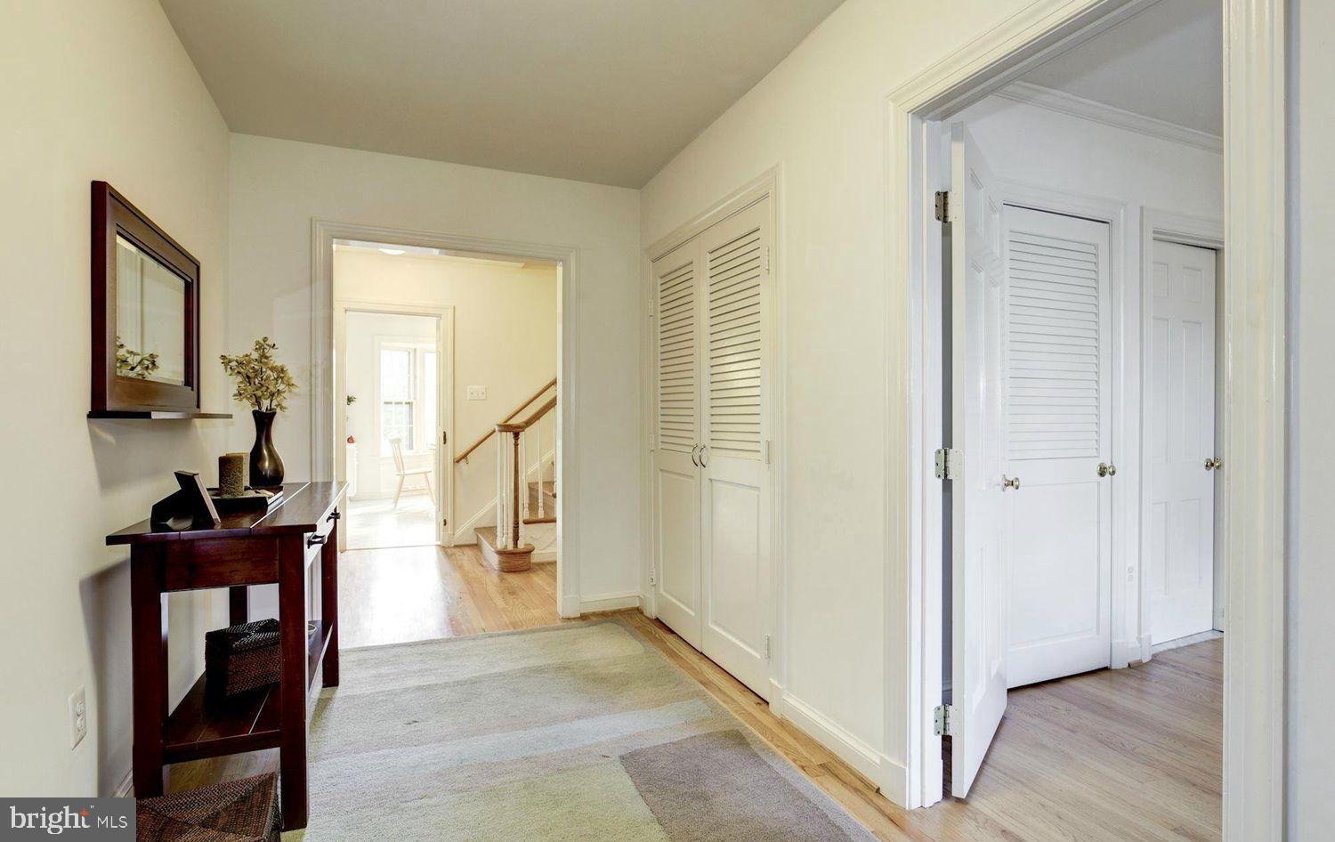 6308 Lenox Road Bethesda, MD 20817 - Photo 3 of 27