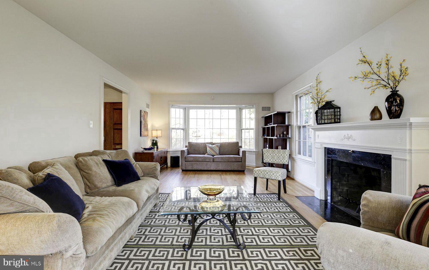 6308 Lenox Road Bethesda, MD 20817 - Photo 6 of 27