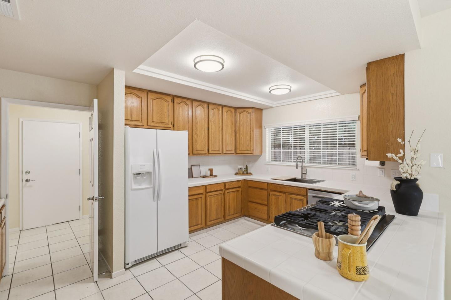 330 Senter Road San Jose, CA 95111 - Photo 10 of 35 Gallery Image 10