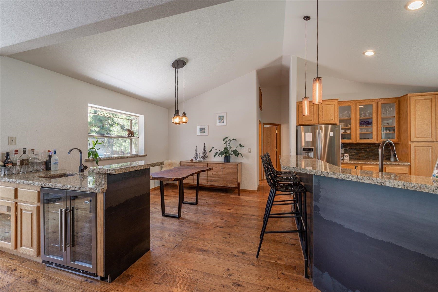 10551 Snowberry Road Truckee, CA 96161 - Photo 6 of 21 Gallery Image 6