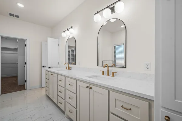 $514,900 | 13905 North F M 2378, Shallowater, TX 79363