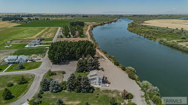 $825,000 | 3071 East 670 North, Roberts, ID 83444