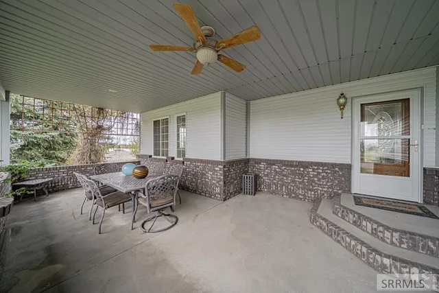 $825,000 | 3071 East 670 North, Roberts, ID 83444