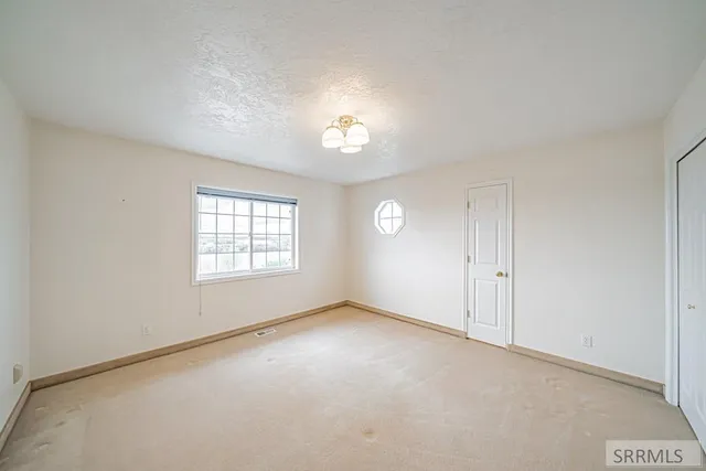 $825,000 | 3071 East 670 North, Roberts, ID 83444