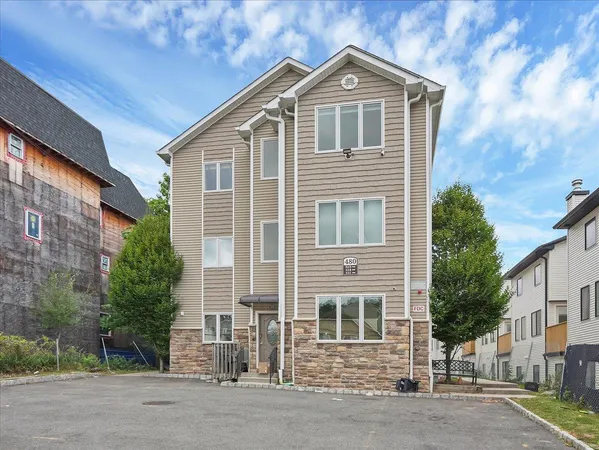 $999,999 | 480 West Central Avenue, Spring Valley, NY 10977