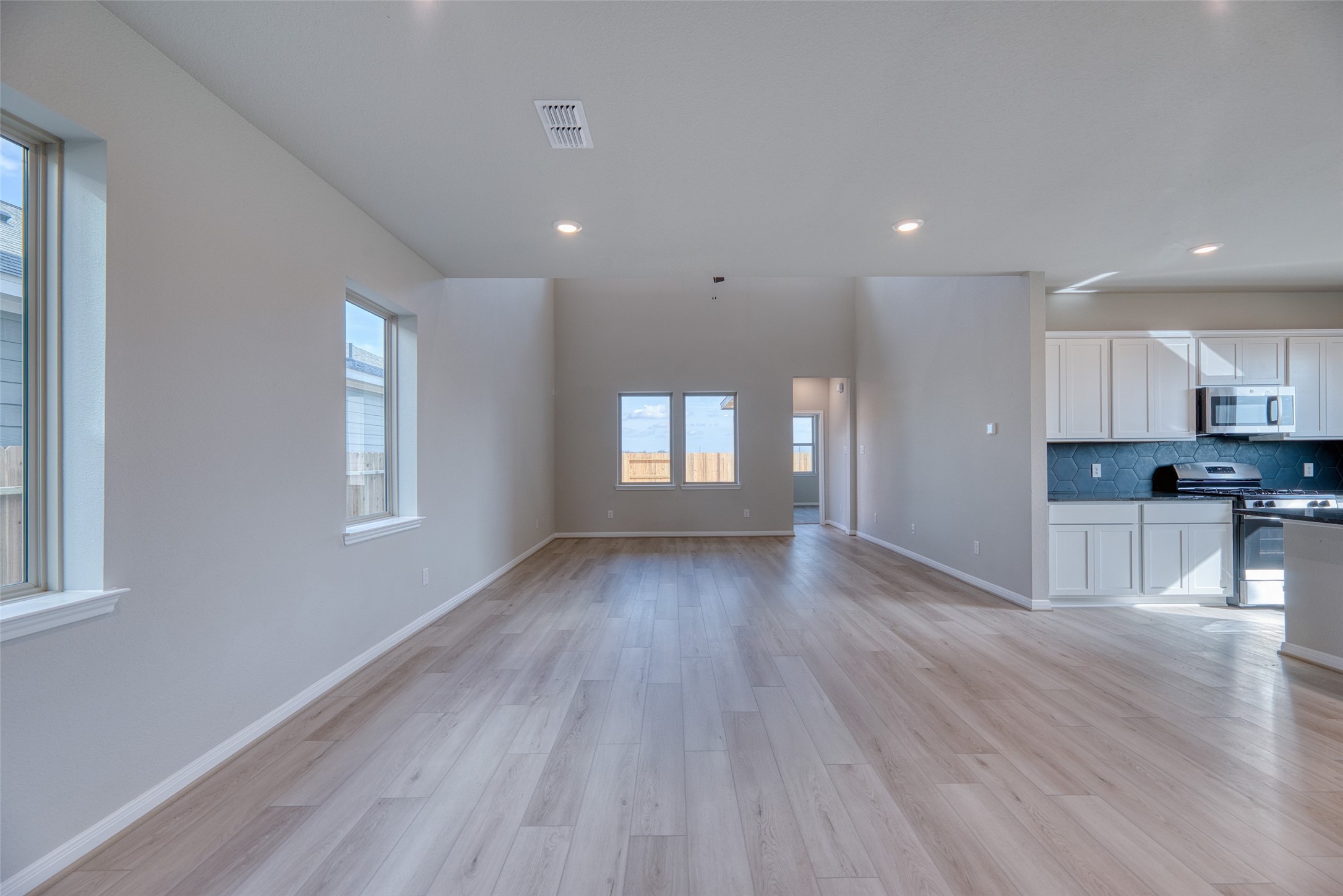 21123 Autumn Hts Drive Rosharon, TX 77583 - Photo 10 of 36