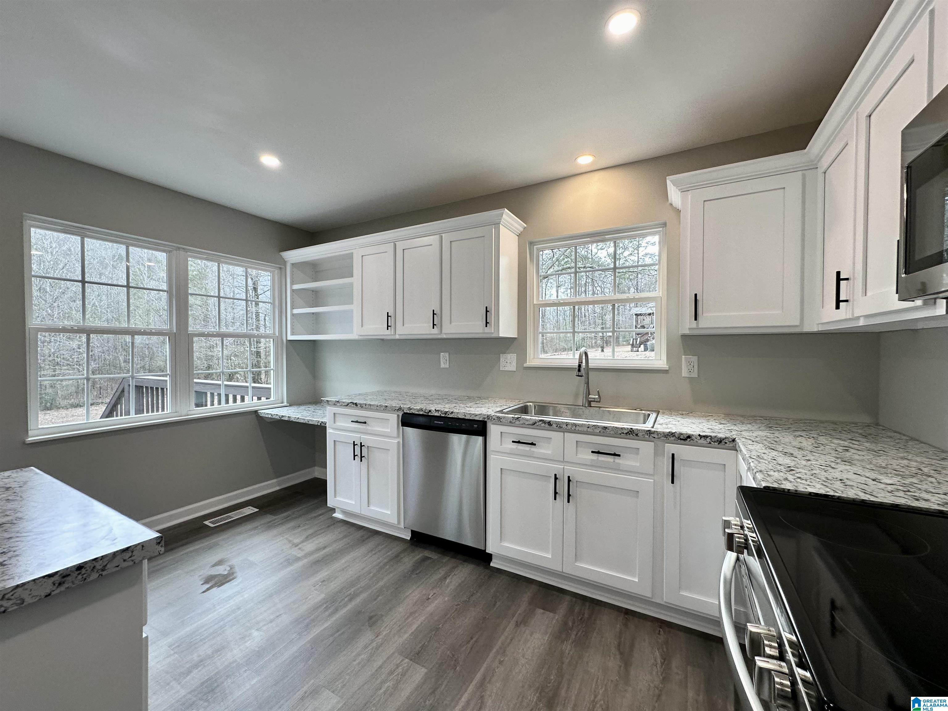 423 Spring Trail Warrior, AL 35180 - Photo 27 of 90