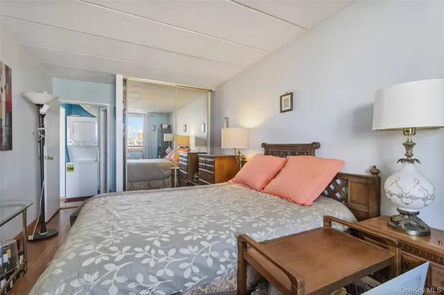 $799,000 | 23-22 30th Road, Unit 7D | Astoria