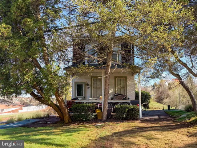 $599,000 | 317 Mary Waters Ford Road, Bala Cynwyd, PA 19004