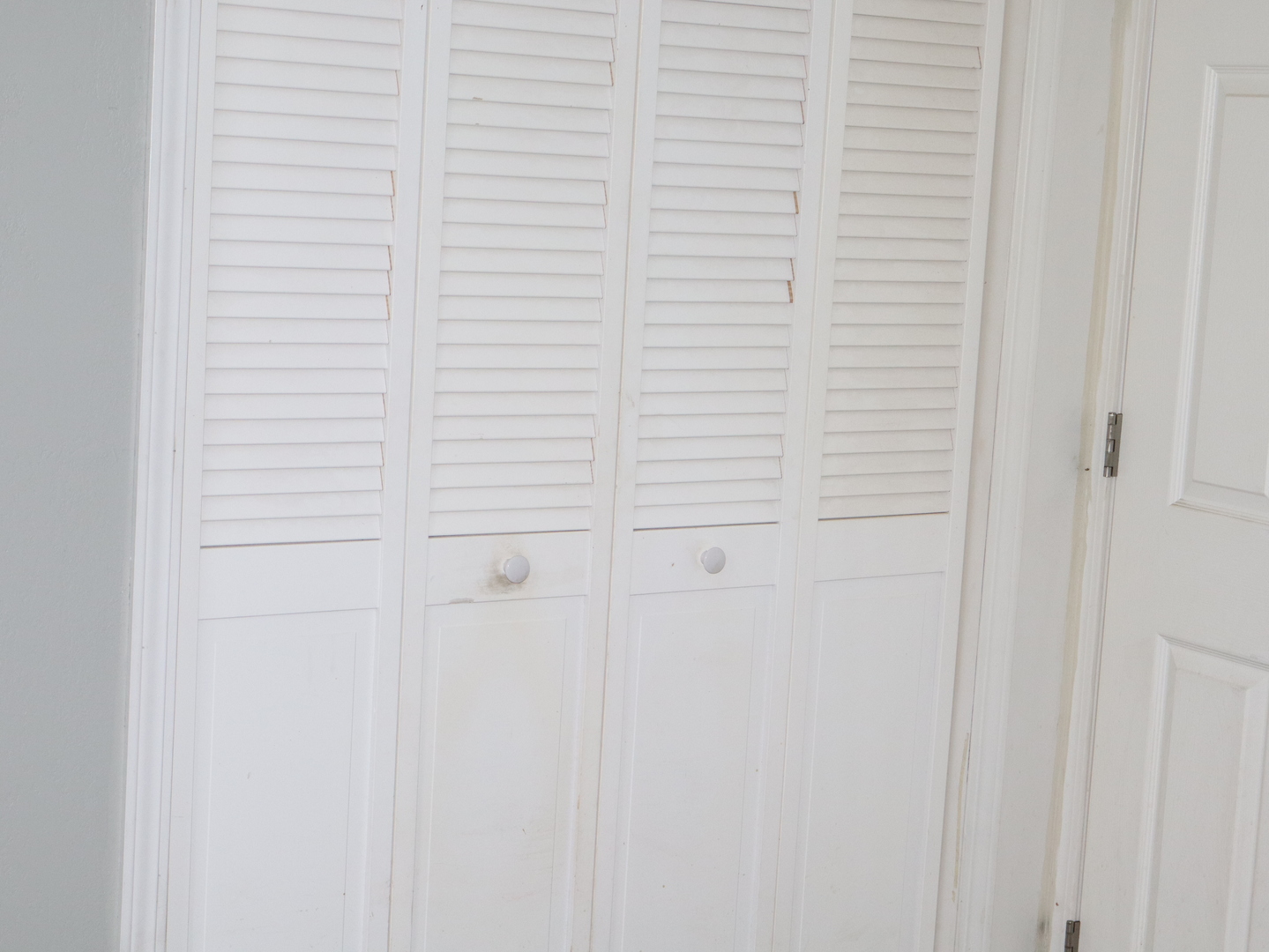 4603 Cleveland Street Streator, IL 61364 - Photo 14 of 16 a view of a bathroom