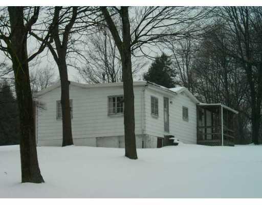324 Moon Clinton Road Coraopolis, PA 15108 - Photo 1 of 1