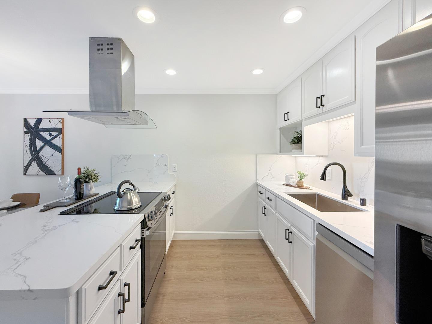 125 Connemara Way, Unit 98 Sunnyvale, CA 94087 - Photo 22 of 36