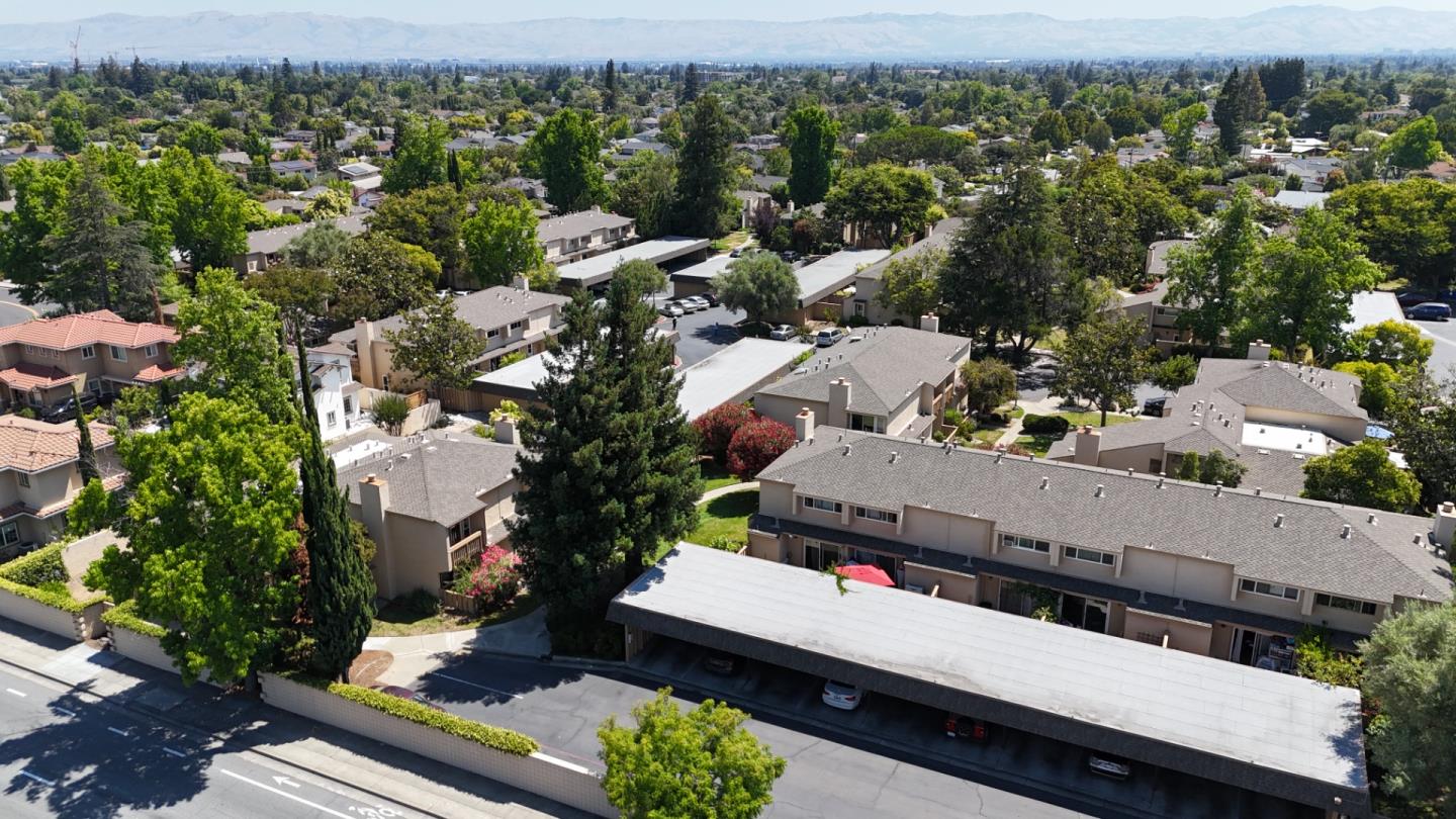 125 Connemara Way, Unit 98 Sunnyvale, CA 94087 - Photo 3 of 36