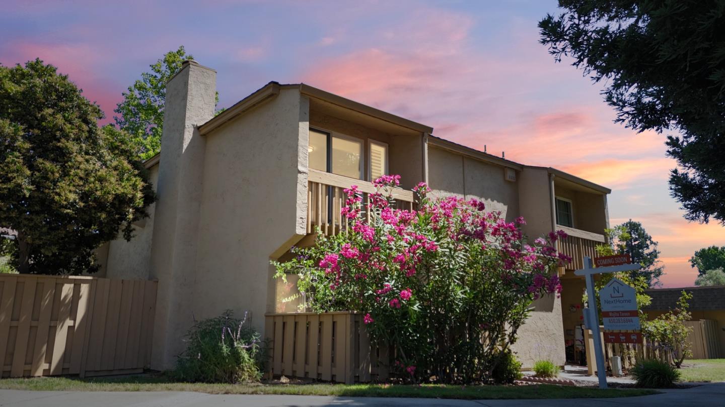 125 Connemara Way, Unit 98 Sunnyvale, CA 94087 - Photo 4 of 36