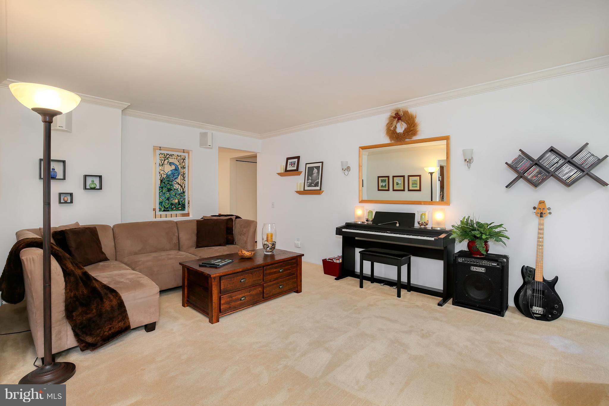 2220 Countryside Drive Silver Spring, MD 20905 - Photo 13 of 30 Living Room
