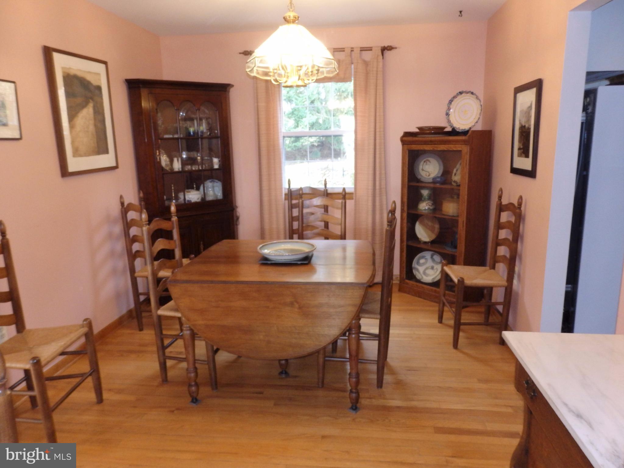 9308 View Court Frederick, MD 21701 - Photo 7 of 30 Dining Room has hardwood flooring