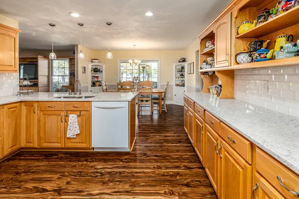 $330,000 | 131 Brian Avenue, Murphysboro, IL 62966