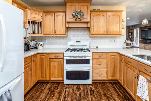 $330,000 | 131 Brian Avenue, Murphysboro, IL 62966