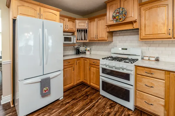 $330,000 | 131 Brian Avenue, Murphysboro, IL 62966