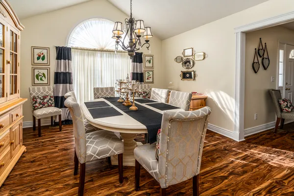 $330,000 | 131 Brian Avenue, Murphysboro, IL 62966