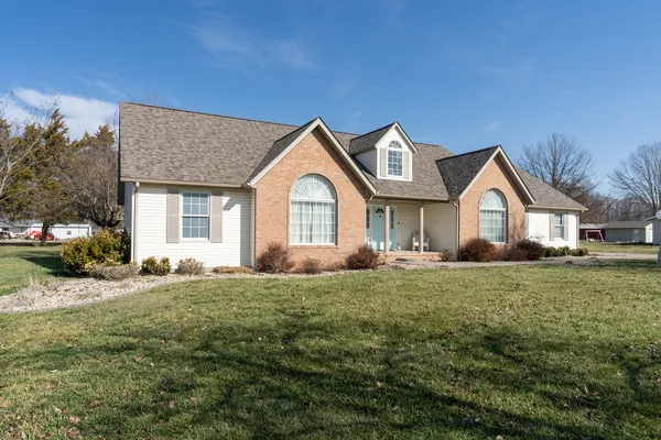 $330,000 | 131 Brian Avenue, Murphysboro, IL 62966