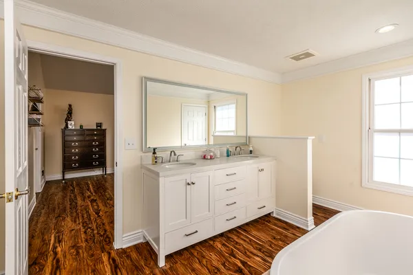 $330,000 | 131 Brian Avenue, Murphysboro, IL 62966