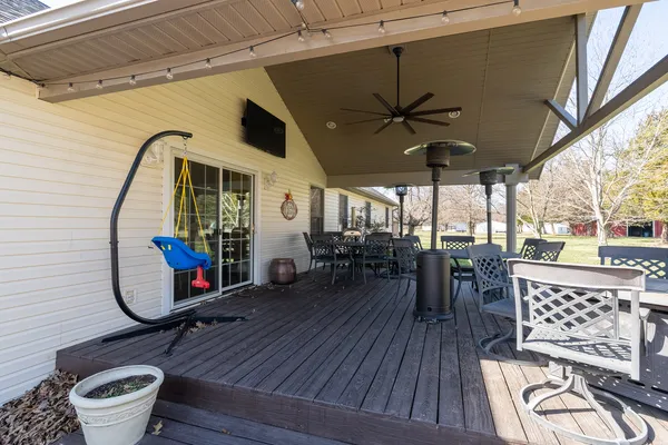 $330,000 | 131 Brian Avenue, Murphysboro, IL 62966