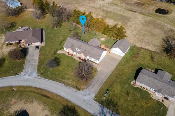 $330,000 | 131 Brian Avenue, Murphysboro, IL 62966