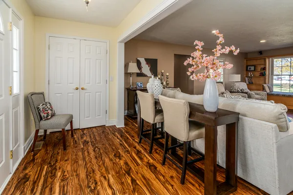 $330,000 | 131 Brian Avenue, Murphysboro, IL 62966