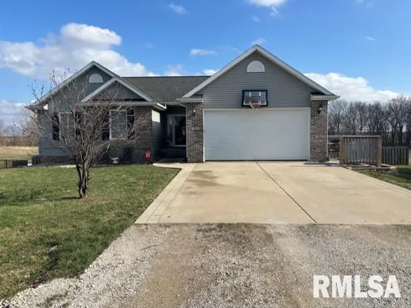 $437,081 | 212 Hillcrest Drive, Mechanicsburg, IL 62545