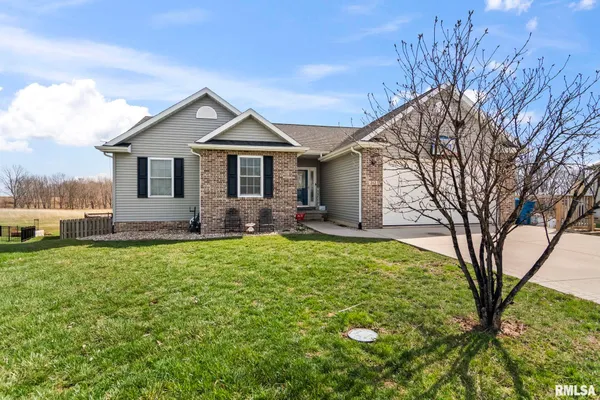$437,081 | 212 Hillcrest Drive, Mechanicsburg, IL 62545