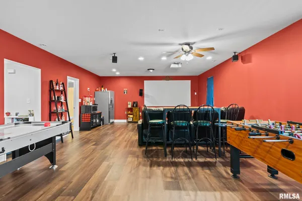 $437,081 | 212 Hillcrest Drive, Mechanicsburg, IL 62545