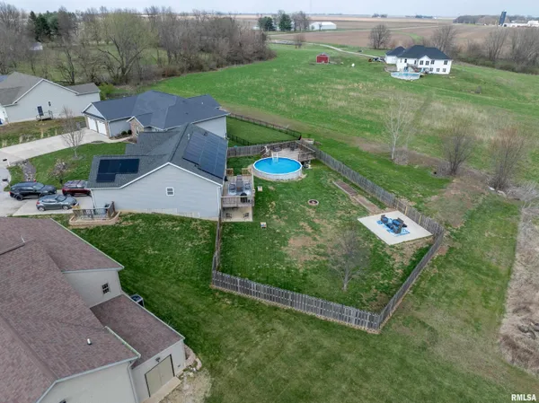 $437,081 | 212 Hillcrest Drive, Mechanicsburg, IL 62545