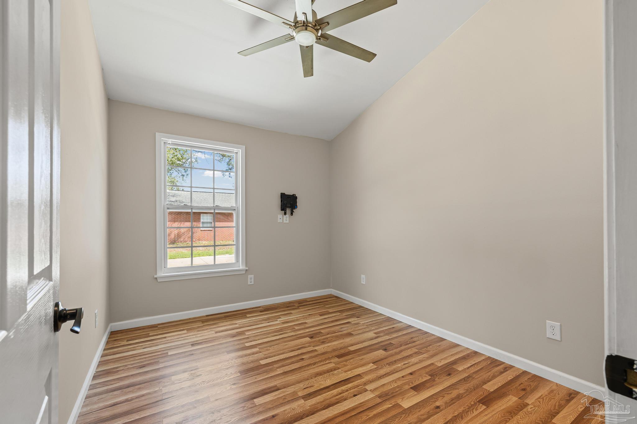 6733 Oakcliff Road Pensacola, FL 32526 - Photo 15 of 27