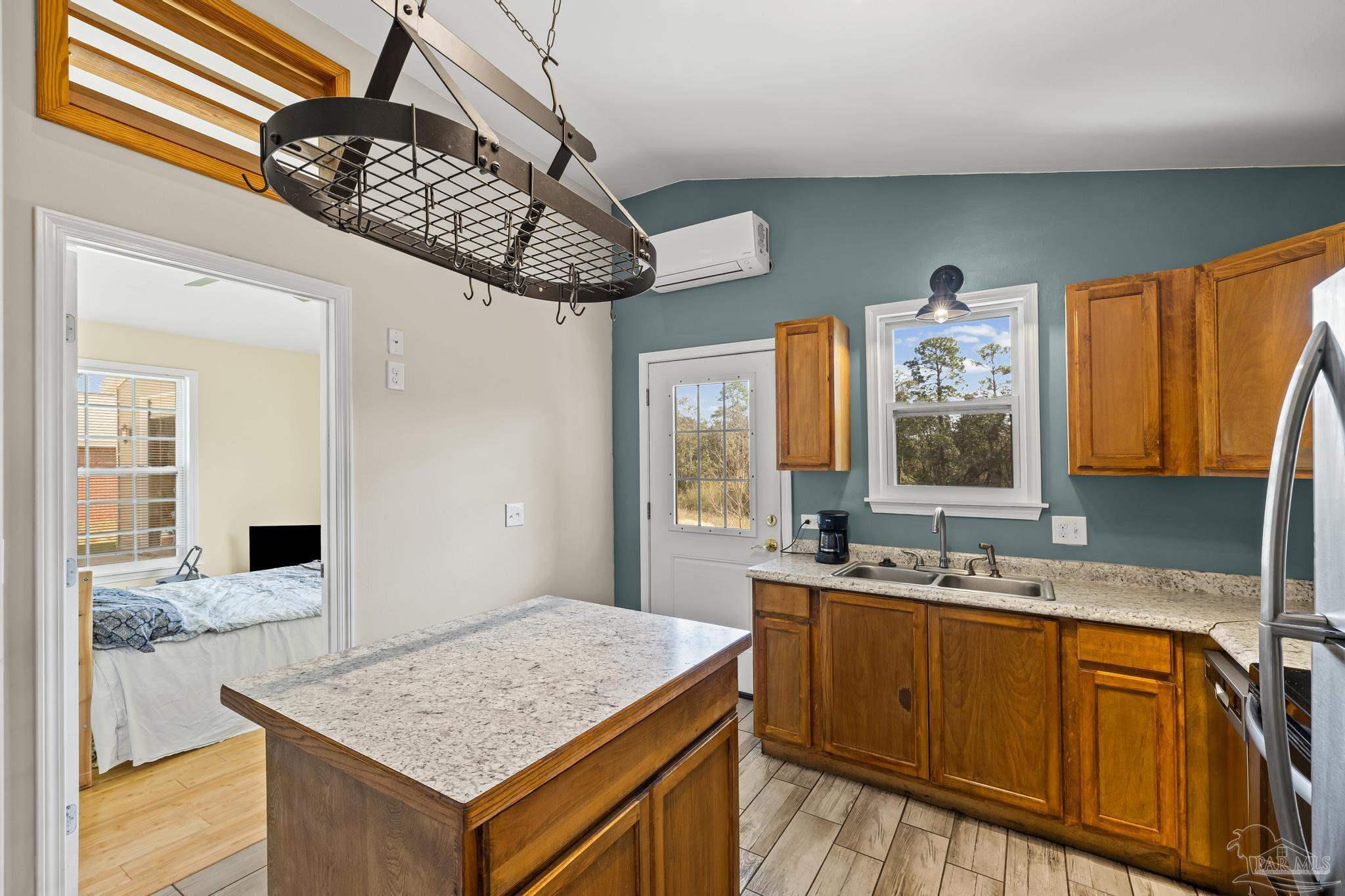 6733 Oakcliff Road Pensacola, FL 32526 - Photo 17 of 27